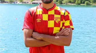 Göztepe, Rhaldney'i Transfer Etti