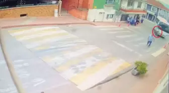 İzmit'te Midibüs Çarpan Yaşlı Adam Ağır Yaralandı