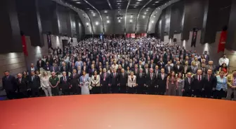 Özgür Özel, CHP'li Belediye Başkanlarıyla Toplantı Düzenledi