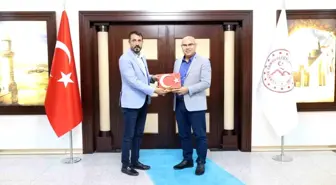 Patnos Gazeteciler Cemiyeti Başkanı Vali Koç'u Ziyaret Etti