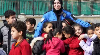 Hakkari'nin Sevilen Kadın Polisi Aleyna Taşkın Ankara'ya Atandı