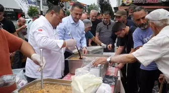 Düzce'de AK Parti'den Aşure İkramı