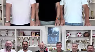 Ayvalıkgücü Belediyespor'da İstikrar Devam Ediyor