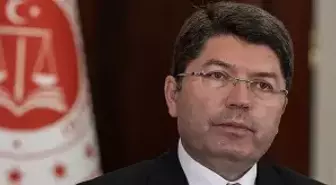 Bakan Tunç, PKK'nın silah yakmasını böyle yorumladı: Bugün kardeşliğimize vurulan hançer çıkarıldı