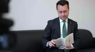 Bayburtlu Tapu Müdürü, 8 Üniversite Mezunu ve 9 Şiir Kitabı Yazarı