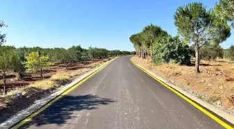 Çanakkale'de Köy Yollarında Sıcak Asfalt Çalışmaları Devam Ediyor