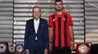 Gençlerbirliği, Yunan Savunma Oyuncusu Dimitrios Goutas ile Anlaşma Sağladı