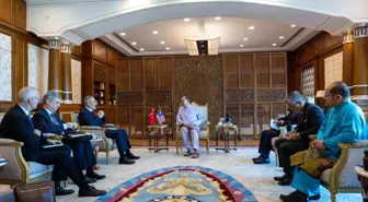 Bakan Fidan, Malezya Başbakanı Enver İbrahim ile Görüştü