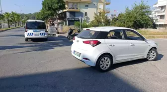 Antalya'da Motosiklet ile Otomobil Çarpıştı: Bir Kişi Yaralandı