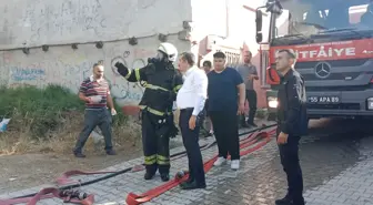 Vezirköprü'de Yangın: Ahşap Ev Kullanılamaz Hale Geldi