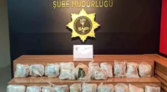 Şanlıurfa'da Uyuşturucu Operasyonu: 24 Kilogram Skunk Ele Geçirildi