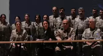 Silahlarını yakarak imha eden PKK'lıların kimlikleri belli oldu! İşte Bese Hozat'ın gerçek adı