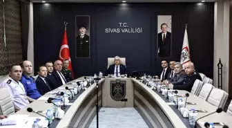 Sivas'ta Suç Olaylarında %20 Azalma: Vali Şimşek Bilgilendirdi