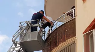 Siirt'te Apartman Yangınında Zamanında Müdahale