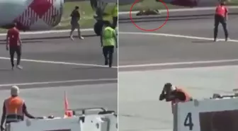Apronda dehşet! Koşarak uçağın motorunun içine atladı