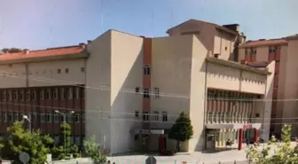 Aydın'da Kağıt Fabrikasında 46 İşçi Gıda Zehirlenmesi Şüphesiyle Hastaneye Kaldırıldı