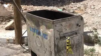 Evde Doğum Yapan Kadın Bebeğini Çöp Konteynerine Attı