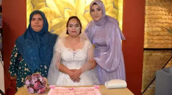 Down Sendromlu Nisan'ın Gelinlik Hayali Gerçek Oldu