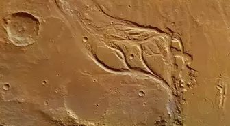 Mars'ta 16 Bin Kilometre Uzunluğunda Eski Nehir Yatakları Keşfedildi