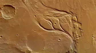Mars'ta eski nehir izleri keşfedildi