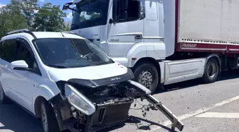 Erzincan-Erzurum Yolunda Trafik Kazası: 2 Yaralı