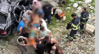 Rize'de Otomobil Kazası: 1 Ölü, 8 Yaralı