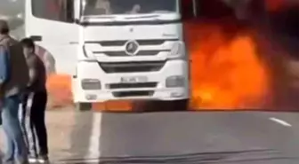 Şanlıurfa'da Seyir Halindeki Tır Yangın Çıkardı