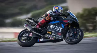 Toprak Razgatlıoğlu, Donington Park Yarışlarını Lider Bitirdi