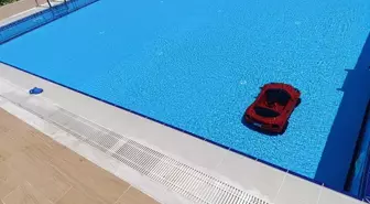 Akülü Arabasıyla Havuza Düşen Çocuk Yoğun Bakımda