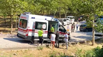 Kocaeli'de Park Halindeki Araç 7 Metre Yükseklikten Kanalı Uçtu
