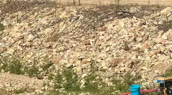 Düzce'de Bahçesini Sularken Kalp Krizi Geçiren Adam Hayatını Kaybetti
