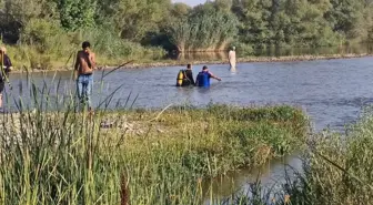 Diyarbakır'da Dicle Nehri'nde Boğulma Tehlikesi: 1 Kayıp