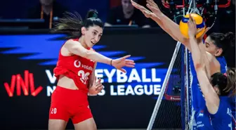 A Milli Kadın Voleybol Takımı Sırbistan'a 3-0 Mağlup Oldu