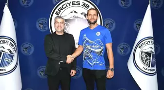 Erciyes 38 FK, Kaleci Kadem Burak Yaşar ile Sözleşmesini Uzattı