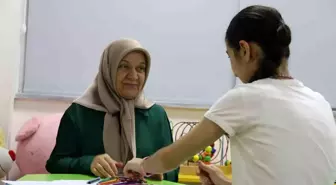 Eskişehir'de Koruyucu Aile, Zihinsel Engelli Kızlarını Asla Teslim Etmek İstemiyor