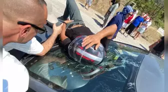 Yalova'da Motosiklet Kazası: Sürücü Otomobilin Üzerinde Ambulans Bekledi