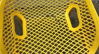 Spor Kompleksinde Sandalyeleri Kıran 4 Kişi Özür Diledi