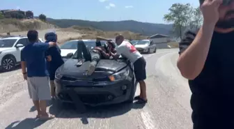 Yalova'da Motosiklet Kazası: Sürücü Otomobilin Ön Camına Düştü