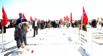 Ağrı'da yenilenen Merkez Şehitlik Anıtı törenle açıldı