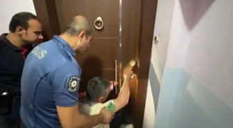 Avcılar'da Düşen Yaşlı Adam Komşuları Tarafından Kurtarıldı