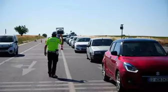 Edirne'de Anız Yangını Kontrol Altına Alındı, Yol Yeniden Açıldı
