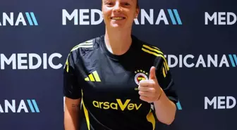 Fenerbahçe Kadın Futbol Takımı'nda Yeni Sezon Öncesi Sağlık Kontrolleri Başladı