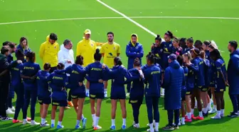 Fenerbahçe Kadın Futbol Takımı'nda 17 imza birden