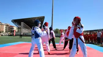 Gençlik ve Spor Yatırımları Ülkenin Geleceği İçin Önemli