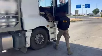 Batman'da Kamyonda 2 Kilo 900 Gram Eroin Ele Geçirildi