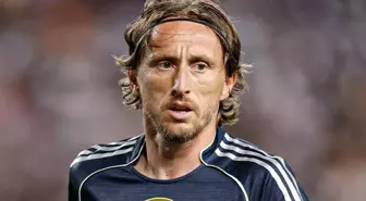 Luka Modric, yeni takımına imza atmak için İtalya'da