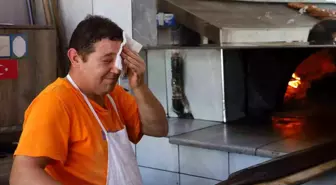 Fırın Ustaları Sıcaktan Etkilenmiyor: 250 Derecelik Sıcaklığa Alıştılar