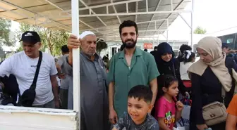 Suriyeliler Türkiye'ye teşekkürle veda ediyor