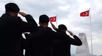 15 Temmuz kapsamında Garnizon Şehitliğinde anma programı düzenlendi