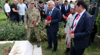 15 Temmuz şehitleri Diyarbakır'da dualarla anıldı